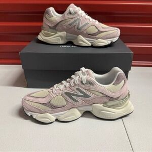 New Balance Women's Pink and Beige Sneakers